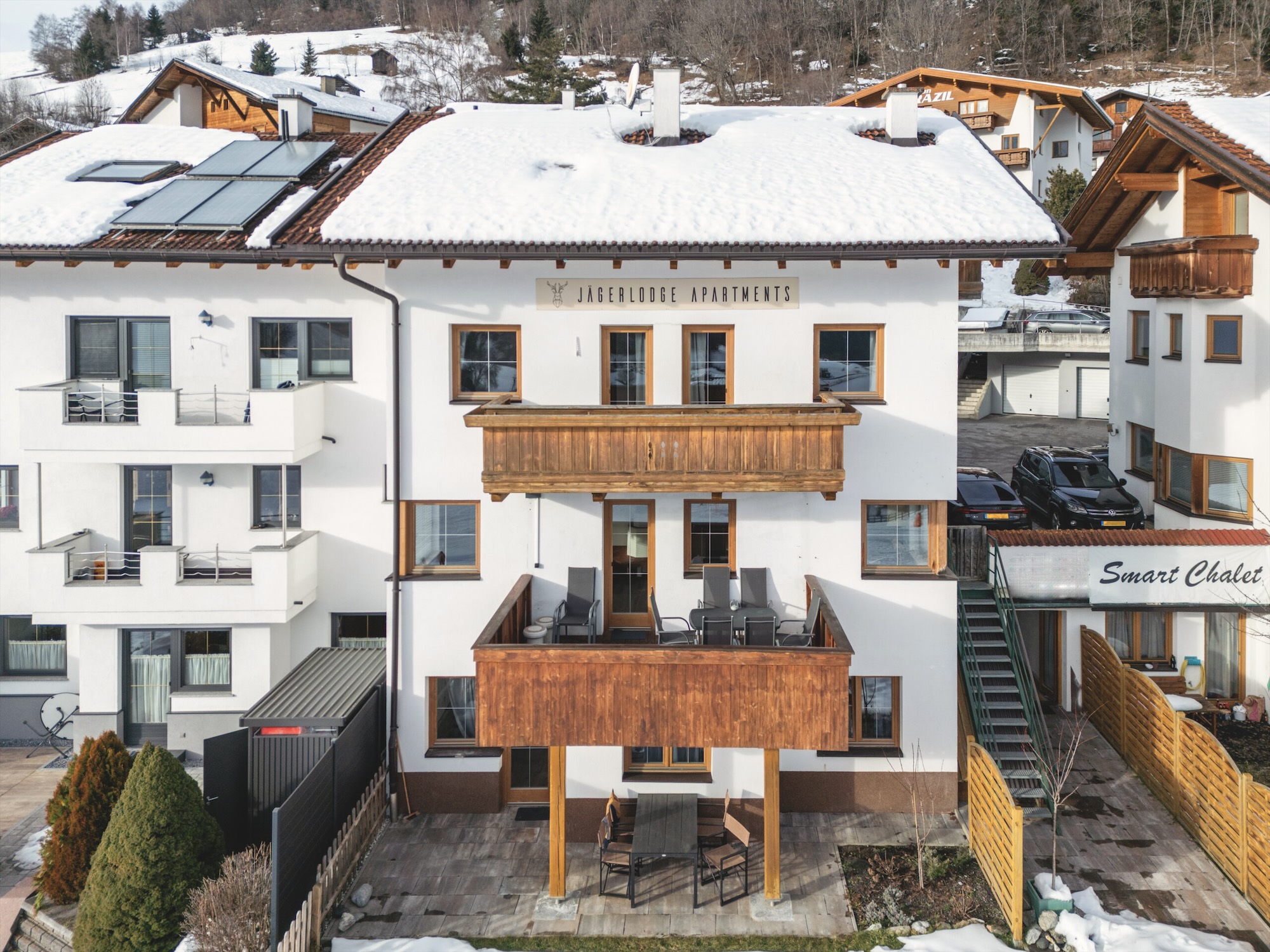 House & Ladis in winter – photo 3